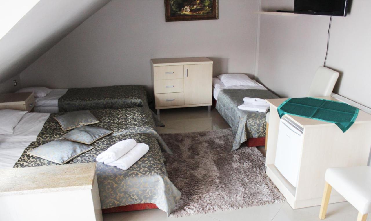 Osrodek Wczasowy Rewa Hotell Exteriör bild
