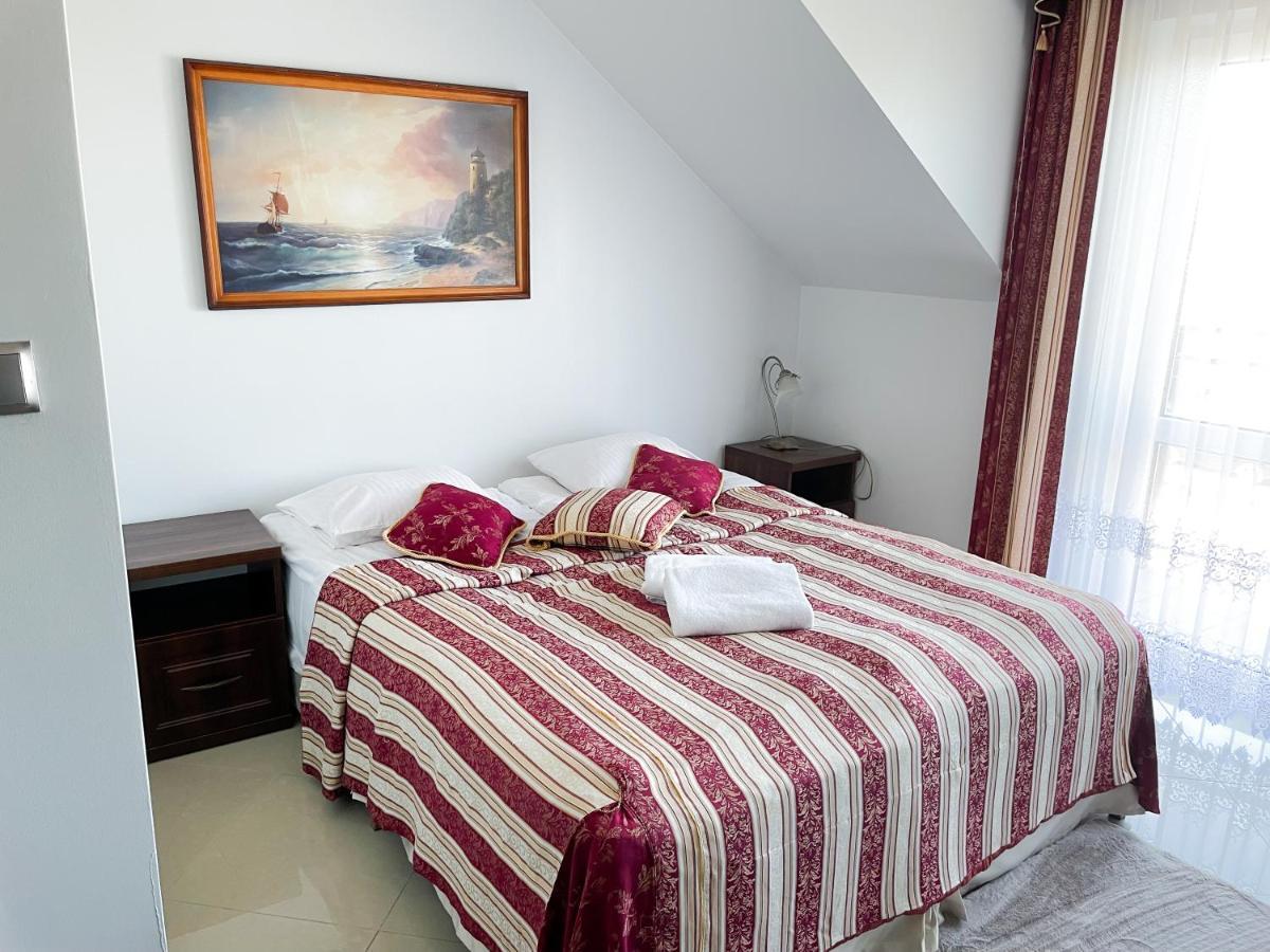 Osrodek Wczasowy Rewa Hotell Exteriör bild